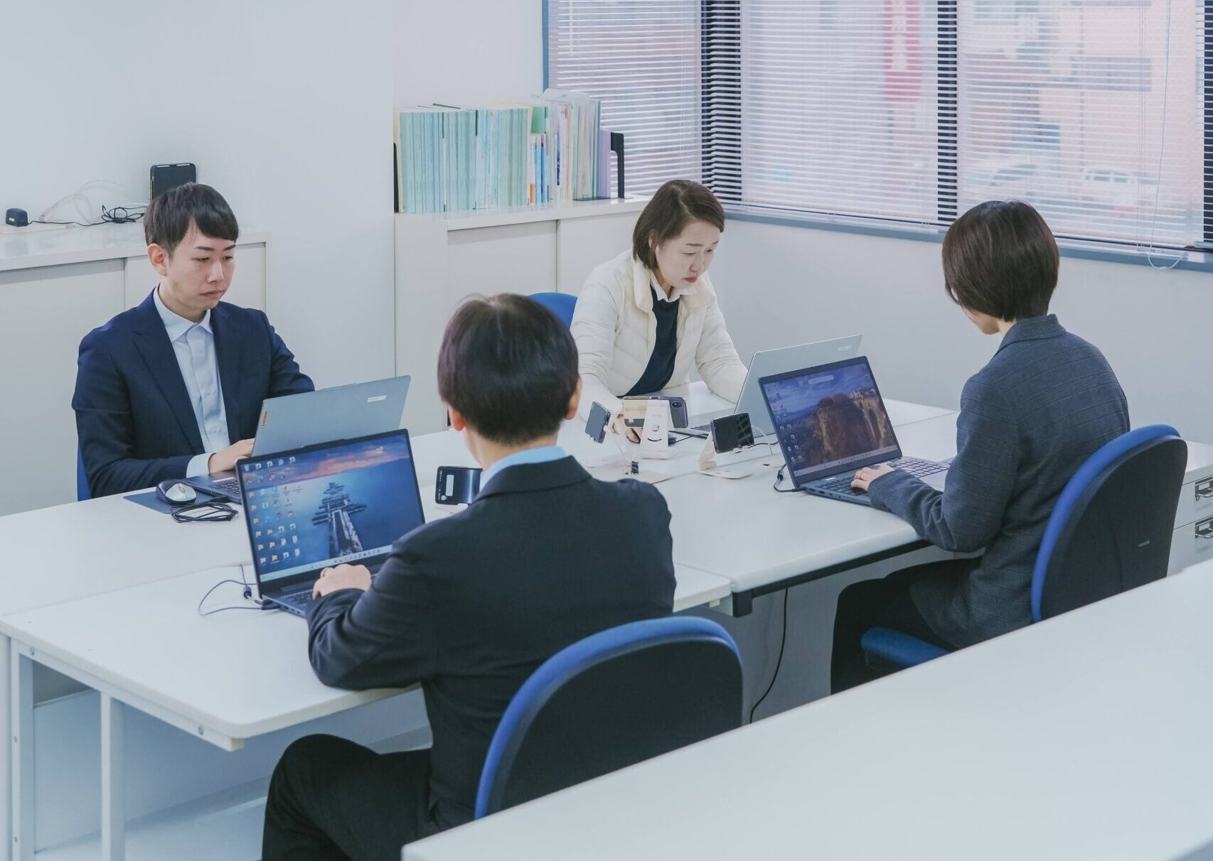 就労移行支援・就労継続支援B型・就労定着支援